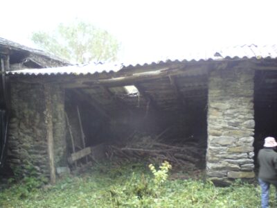 Se vende casa para restaurar integral