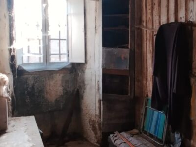 SE VENDE VENDE CASA PARA REFORMAR