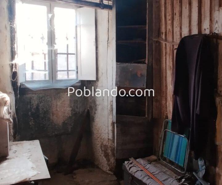 SE VENDE VENDE CASA PARA REFORMAR