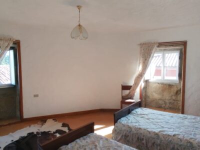 SE VENDE VENDE CASA PARA REFORMAR