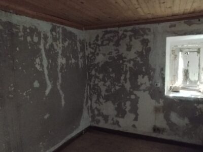 SE VENDE CASA PARA REFORMAR