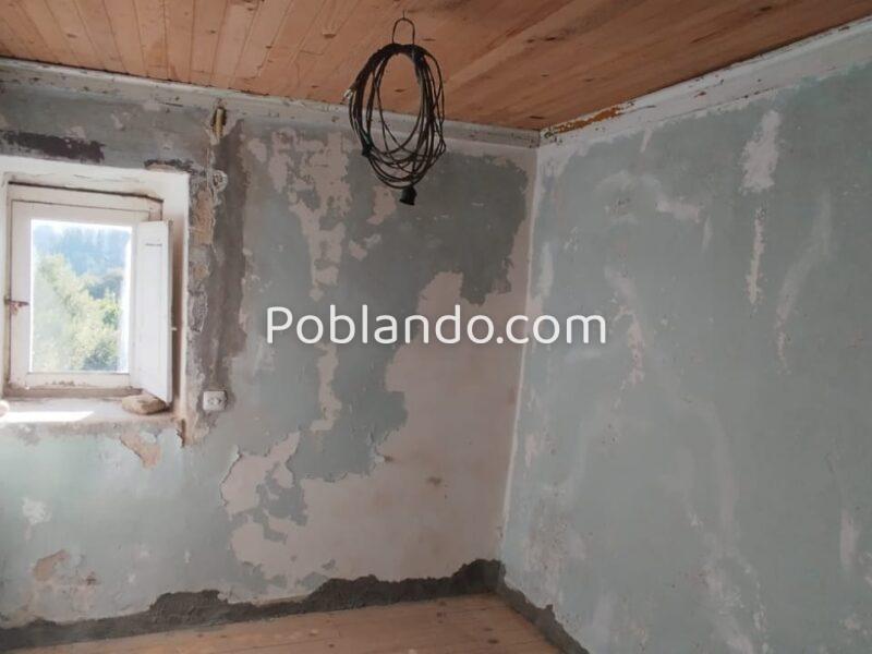 SE VENDE CASA PARA REFORMAR