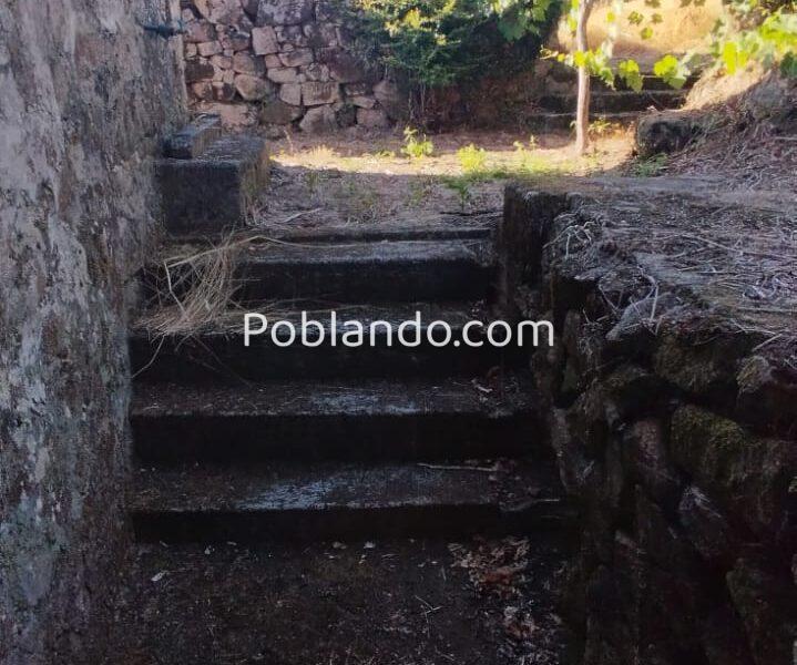 SE VENDE CASA PARA REFORMAR
