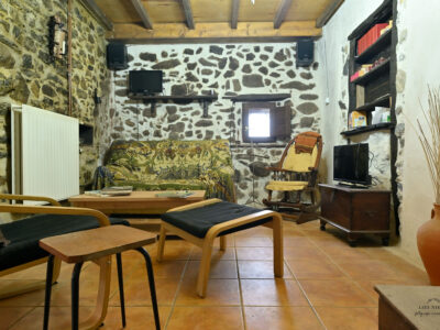 CASA CON GARAJE Y FINCA EN LA ROMÍA DE ARRIBA (ASTURIAS)