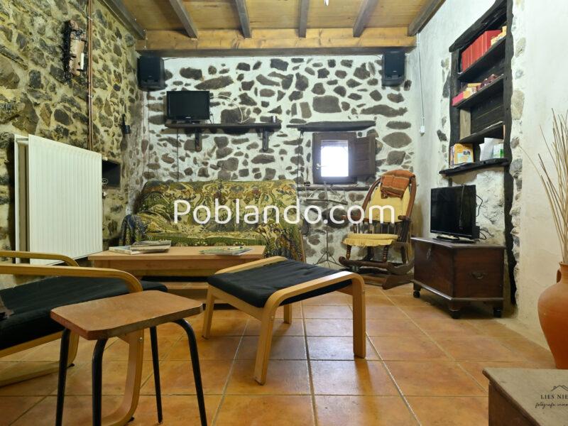 CASA CON GARAJE Y FINCA EN LA ROMÍA DE ARRIBA (ASTURIAS)
