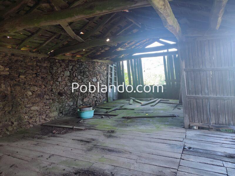Casa de piedra para rehabilitar