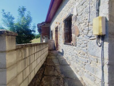 CASAS DE PIEDRA EN QUIRÓS (ASTURIAS)