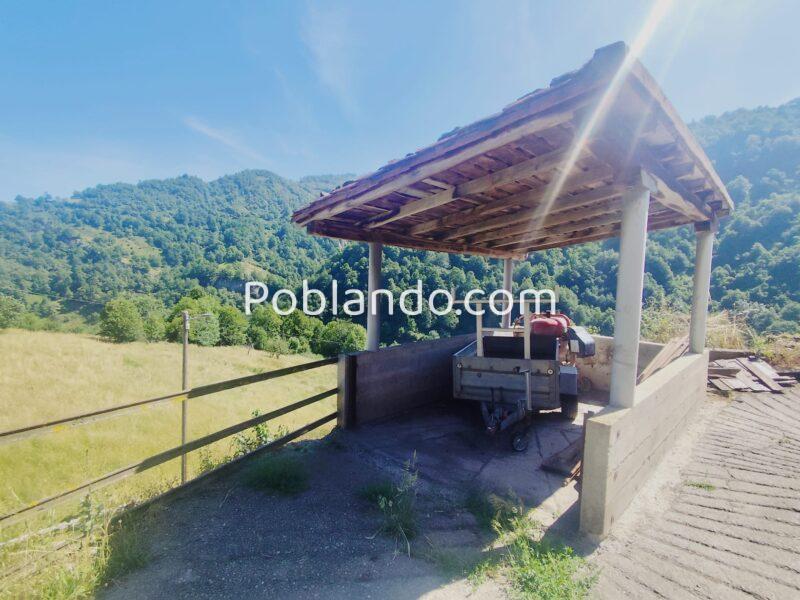 CUADRA DE PIEDRA CONVERTIBLE EN CASA EN QUIRÓS (ASTURIAS)