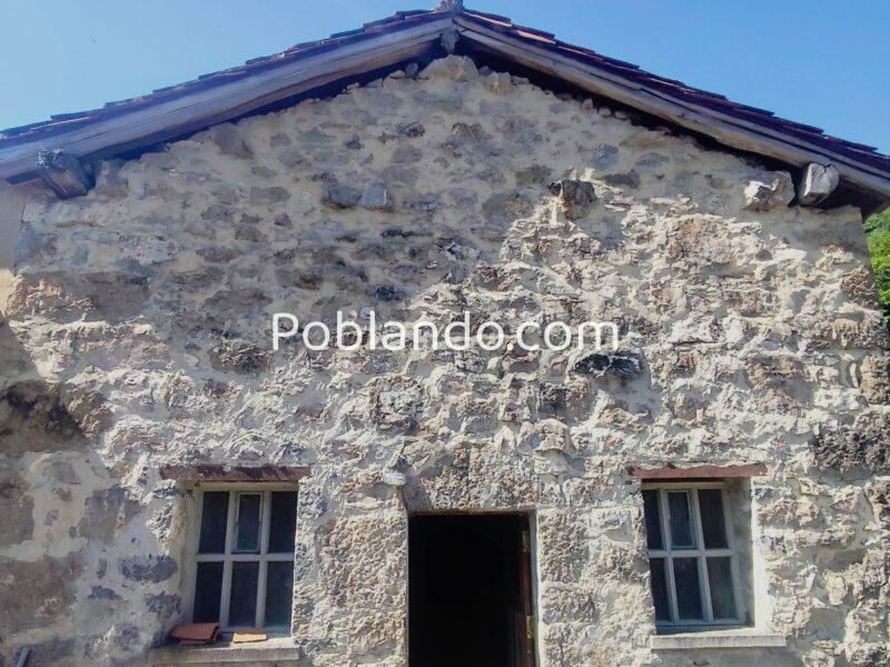 CUADRA DE PIEDRA CONVERTIBLE EN CASA EN QUIRÓS (ASTURIAS)