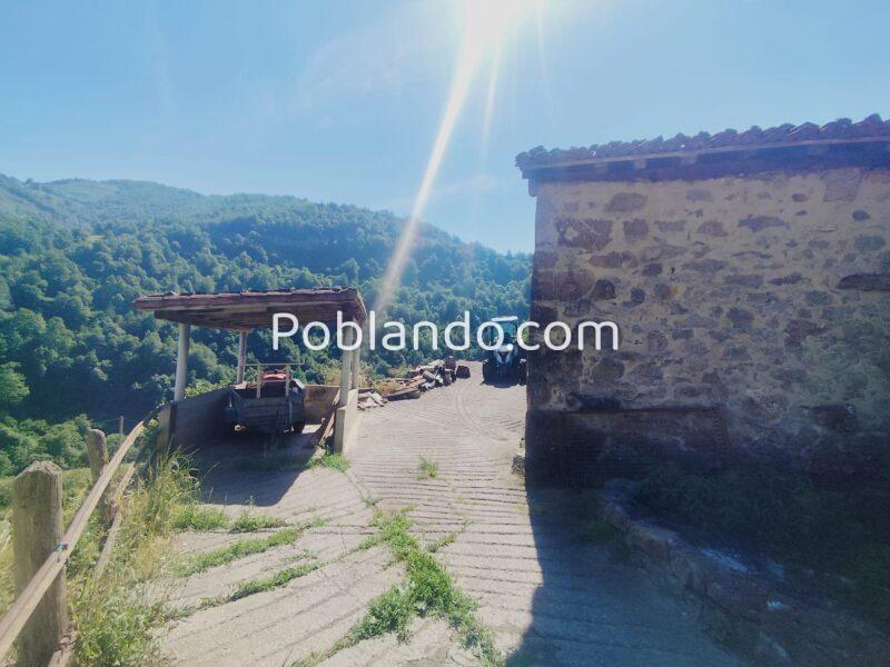 CUADRA DE PIEDRA CONVERTIBLE EN CASA EN QUIRÓS (ASTURIAS)