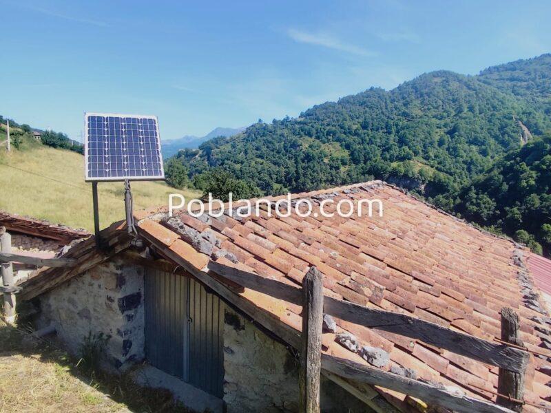 CUADRA DE PIEDRA CONVERTIBLE EN CASA EN QUIRÓS (ASTURIAS)