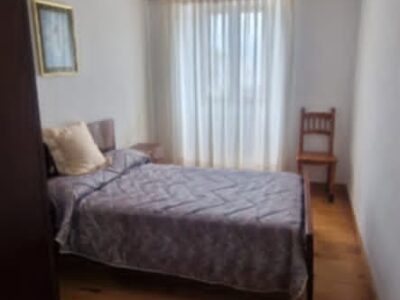 Casa independiente de piedra con tejado nuevo en Puebla de Buron, Lugo