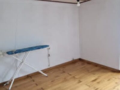 Casa independiente de piedra con tejado nuevo en Puebla de Buron, Lugo
