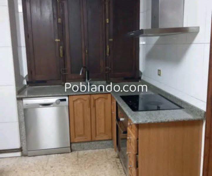 Casa independiente de piedra con tejado nuevo en Puebla de Buron, Lugo