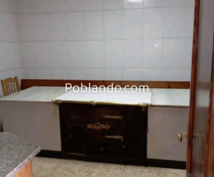 Casa independiente de piedra con tejado nuevo en Puebla de Buron, Lugo