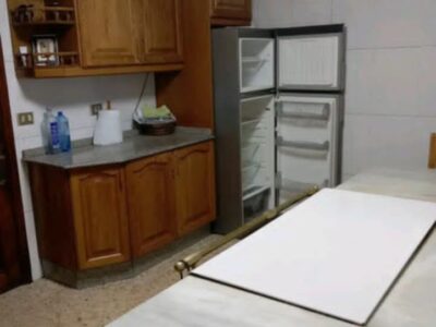Casa independiente de piedra con tejado nuevo en Puebla de Buron, Lugo