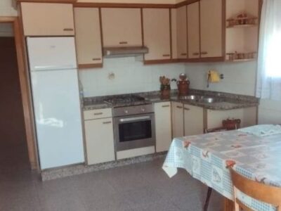Se vende casa con gran potencial