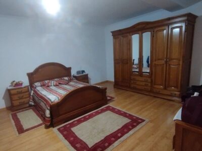 Se vende casa con gran potencial