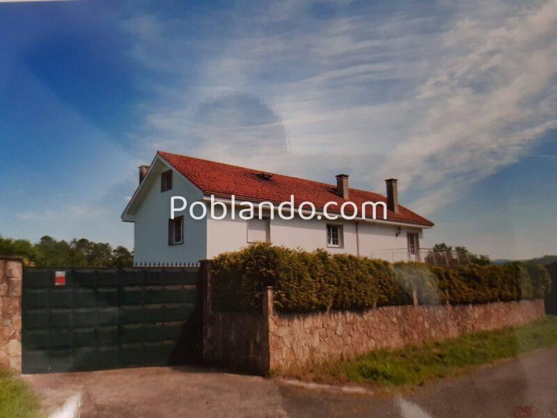 Espectacular casa de 480 m2 y finca de 3.470 m2. A Freiría, muy cerca de Pontevea, Ayuntamiento de Teo