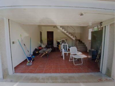 Espectacular casa de 480 m2 y finca de 3.470 m2. A Freiría, muy cerca de Pontevea, Ayuntamiento de Teo
