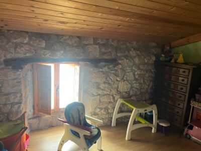 Casa de piedra y madera con terreno. En Solarana burgos, cerca de Lerma y con mucho monte