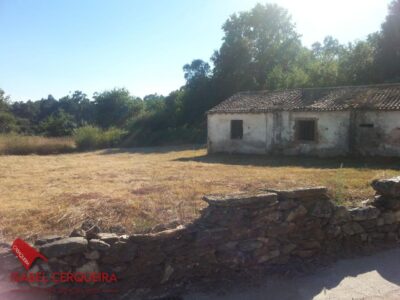 🔥 CASONA CON ENCANTO EN TOMIÑO – UNA JOYA DE 1856 PARA REFORMAR Y REVIVIR. 🏡💫