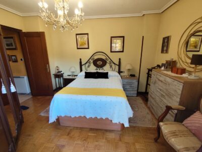 PISO DE 3 HABITACIONES EN CAMPOMANES