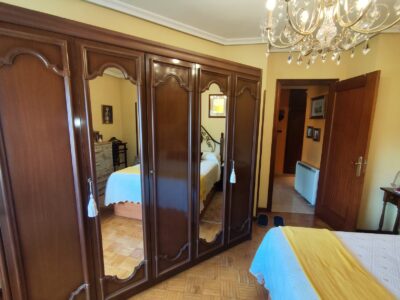 PISO DE 3 HABITACIONES EN CAMPOMANES