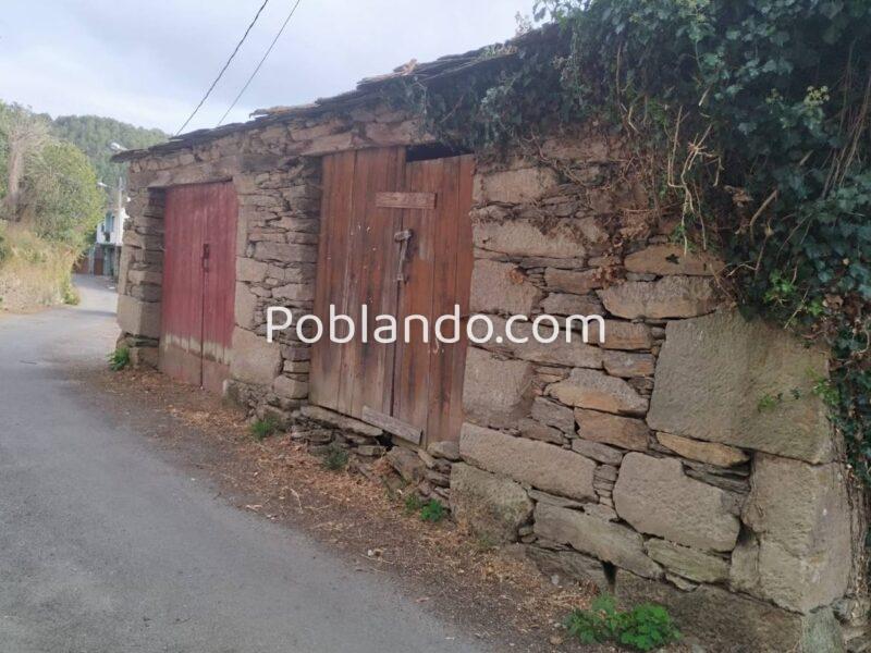 Se venden dos pajares antiguos construidos en piedra