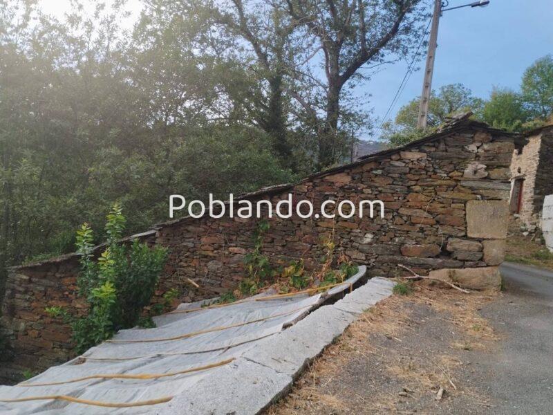 Se venden dos pajares antiguos construidos en piedra