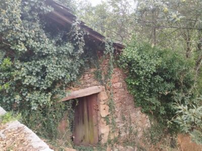 Se venden dos pajares antiguos construidos en piedra
