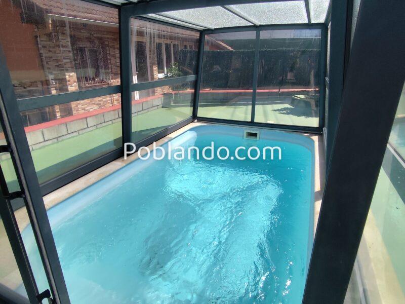 CASA CON FINCA Y PISCINA