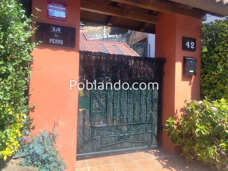 CASA CON FINCA Y PISCINA