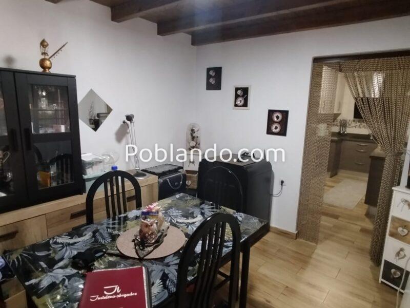 CASA CON FINCA Y PISCINA