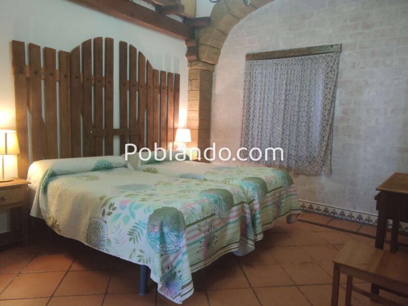 REF. CV1 HOSTAL EN FUNCIONAMIENTO EN LA SIERRA DE HUELVA