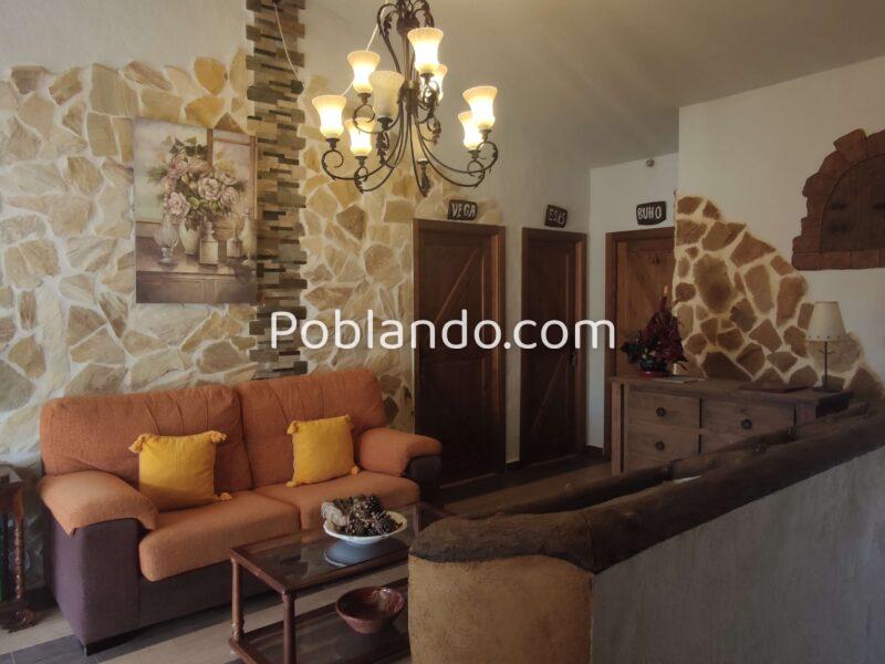 REF. CV1 HOSTAL EN FUNCIONAMIENTO EN LA SIERRA DE HUELVA