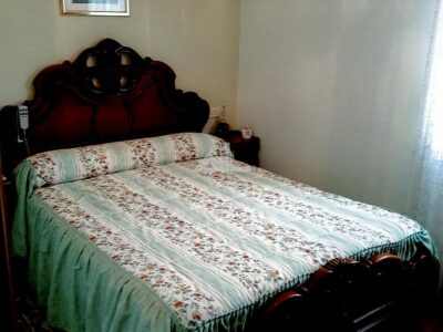 Gran casa de piedra tradicional gallega en el sur de Lugo, en plena Ribeira Sacra