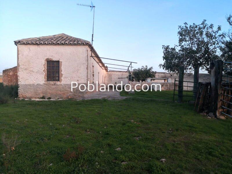 Terreno en venta en Daimiel, cerrado agua y luz