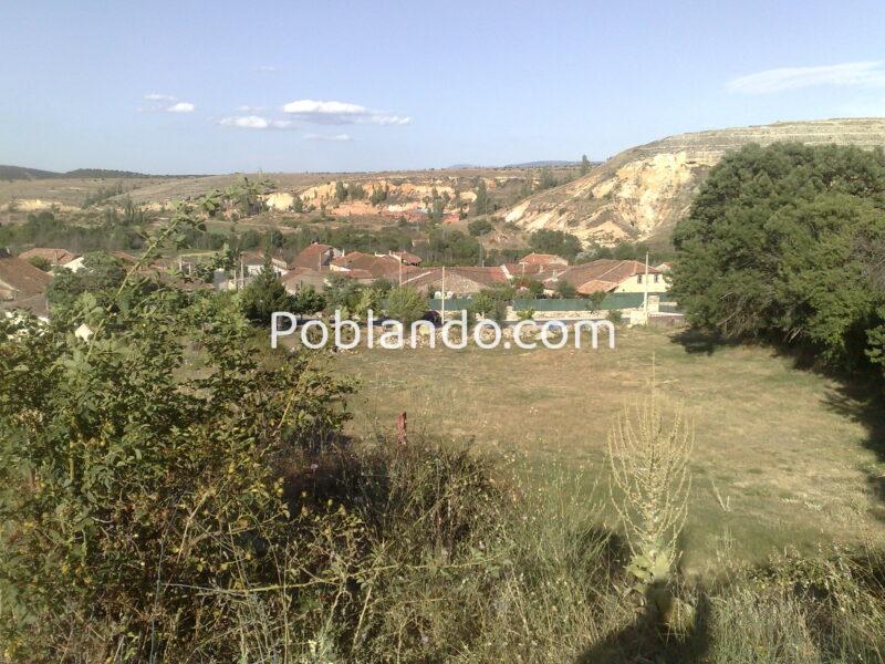 Parcela urbana en aldea cercana a Pedraza(Segovia)