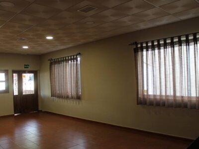 ¡OPORTUNIDAD ÚNICA! Venta de Restaurante en Pleno Funcionamiento por Jubilación – Único en el Polígono La Cañada de Moraleja - Cáceres