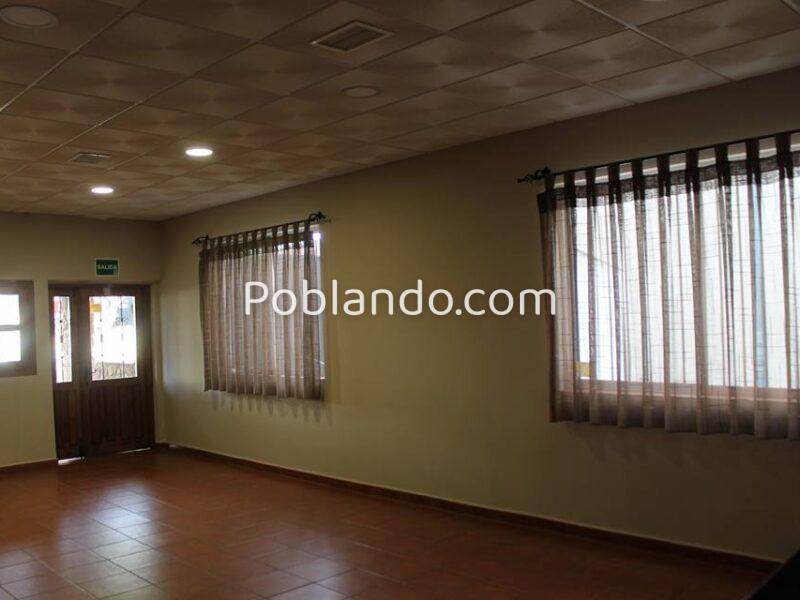 ¡OPORTUNIDAD ÚNICA! Venta de Restaurante en Pleno Funcionamiento por Jubilación – Único en el Polígono La Cañada de Moraleja - Cáceres