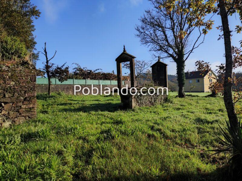 Casa de piedra para restaura con finca segregable