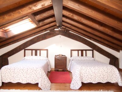 Casa adosada con cuadra