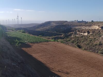 ¡¡¡ Oportunidad única en el sur de Tenerife, Finca Rústica en Explotación !!!