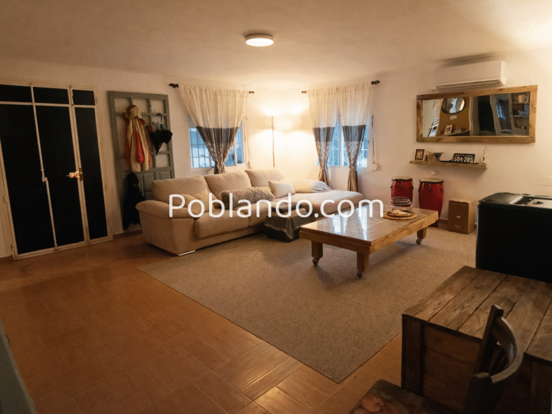 Casa campo con parcela 14000m, cerca de núcleo urbano