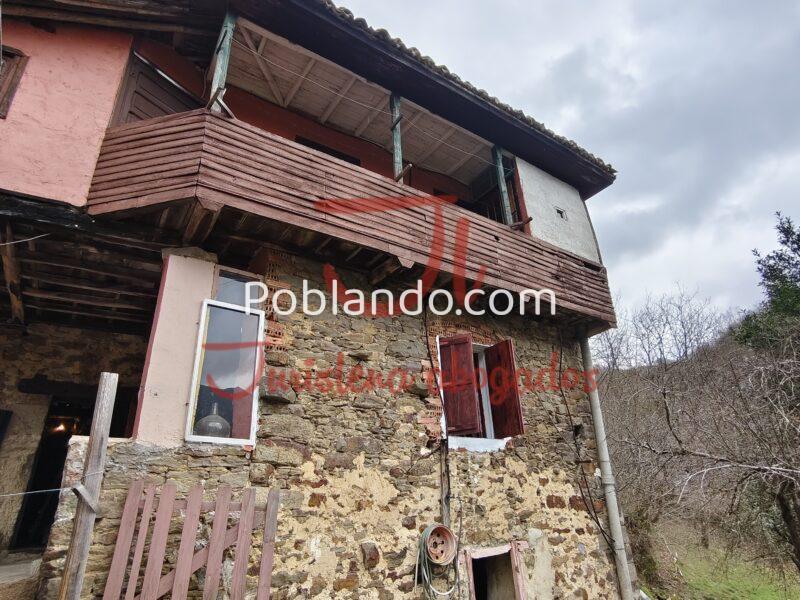 Casa con finca en Riosa (Lena)