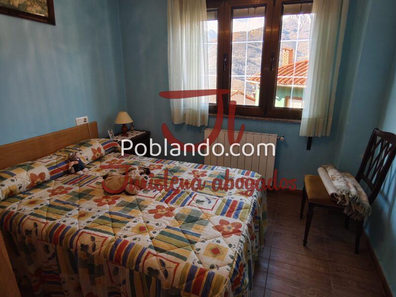 Casa con garaje y jardín en Asturias