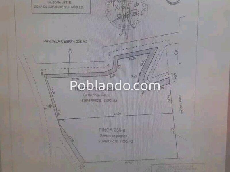 Terreno urbano en Brión (A Coruña) 1.092 m² con servicios – A 10 min de Santiago