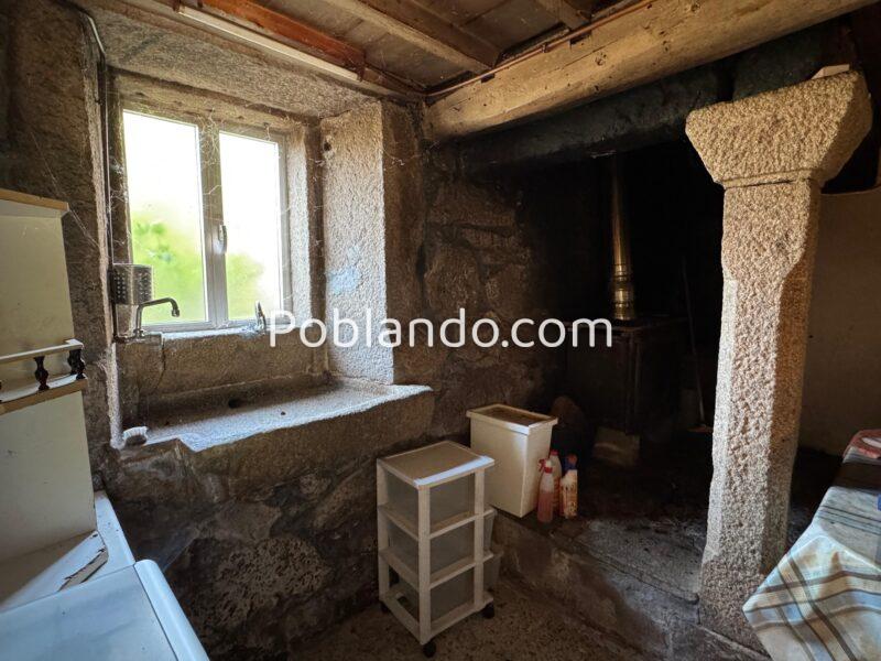 SE VENDE CASA DE PIEDRA CON FINCA ( VAL DO DUBRA)