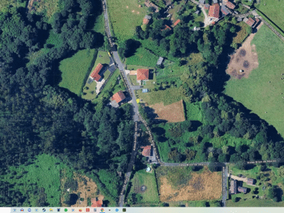 Terreno urbano en Brión (A Coruña) 1.092 m² con servicios – A 10 min de Santiago